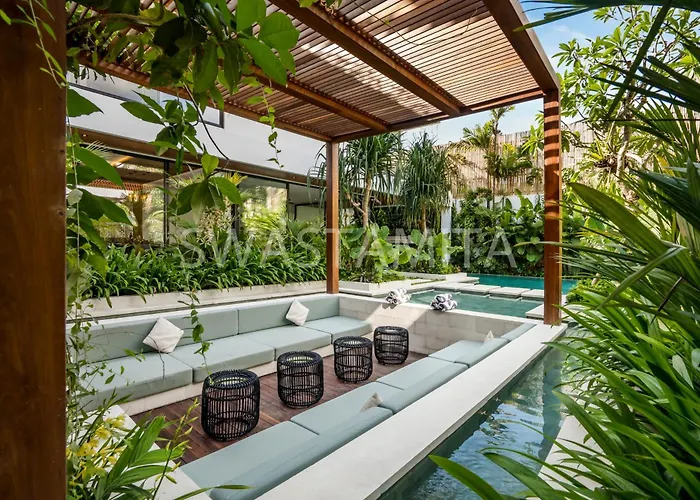 别墅 Brand New Luxury 5 Bedroom Villa 200M To Brawah Beach *