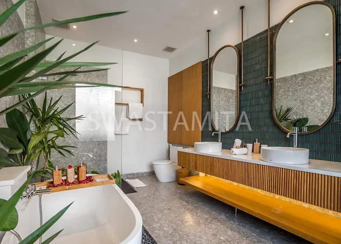 别墅 Brand New Luxury 5 Bedroom Villa 200M To Brawah Beach *