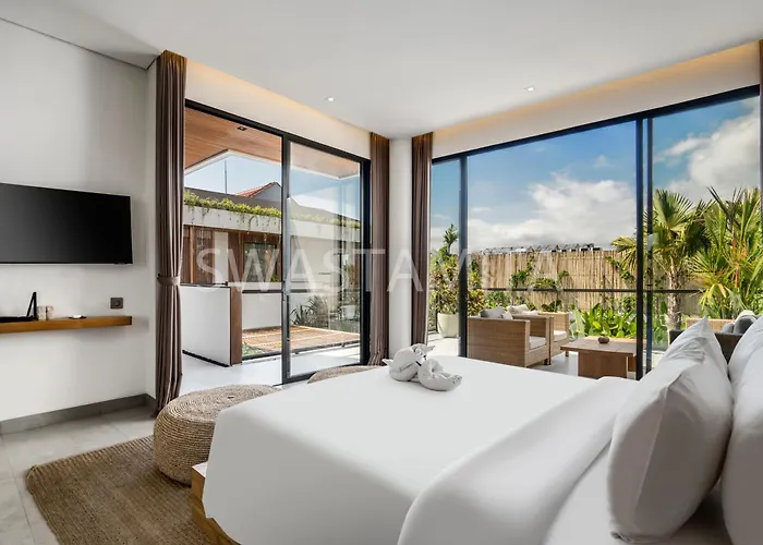 Brand New Luxury 5 Bedroom Villa 200M To Brawah Beach 别墅 坎古