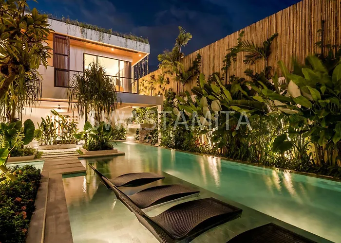 Brand New Luxury 5 Bedroom Villa 200M To Brawah Beach 别墅